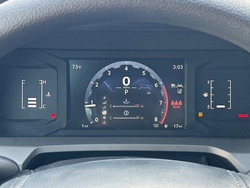 Used 2025 Toyota Tacoma SR5 AWD/4WD image 21