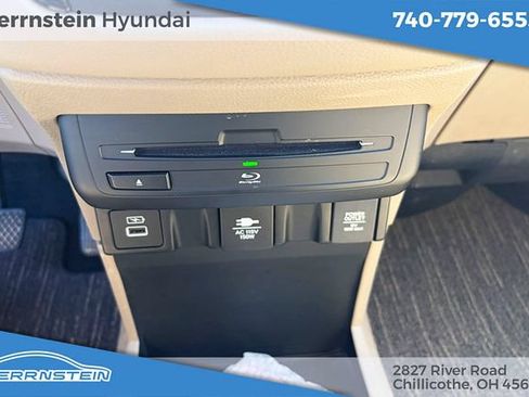 Used 2024 Honda Odyssey Touring image 21