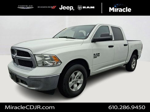 Certified 2023 RAM 1500 Classic SLT w/ Trailer & Traction Group AWD/4WD image 3