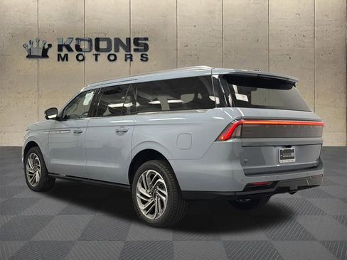 New 2026 Lincoln Navigator Reserve AWD/4WD image 6