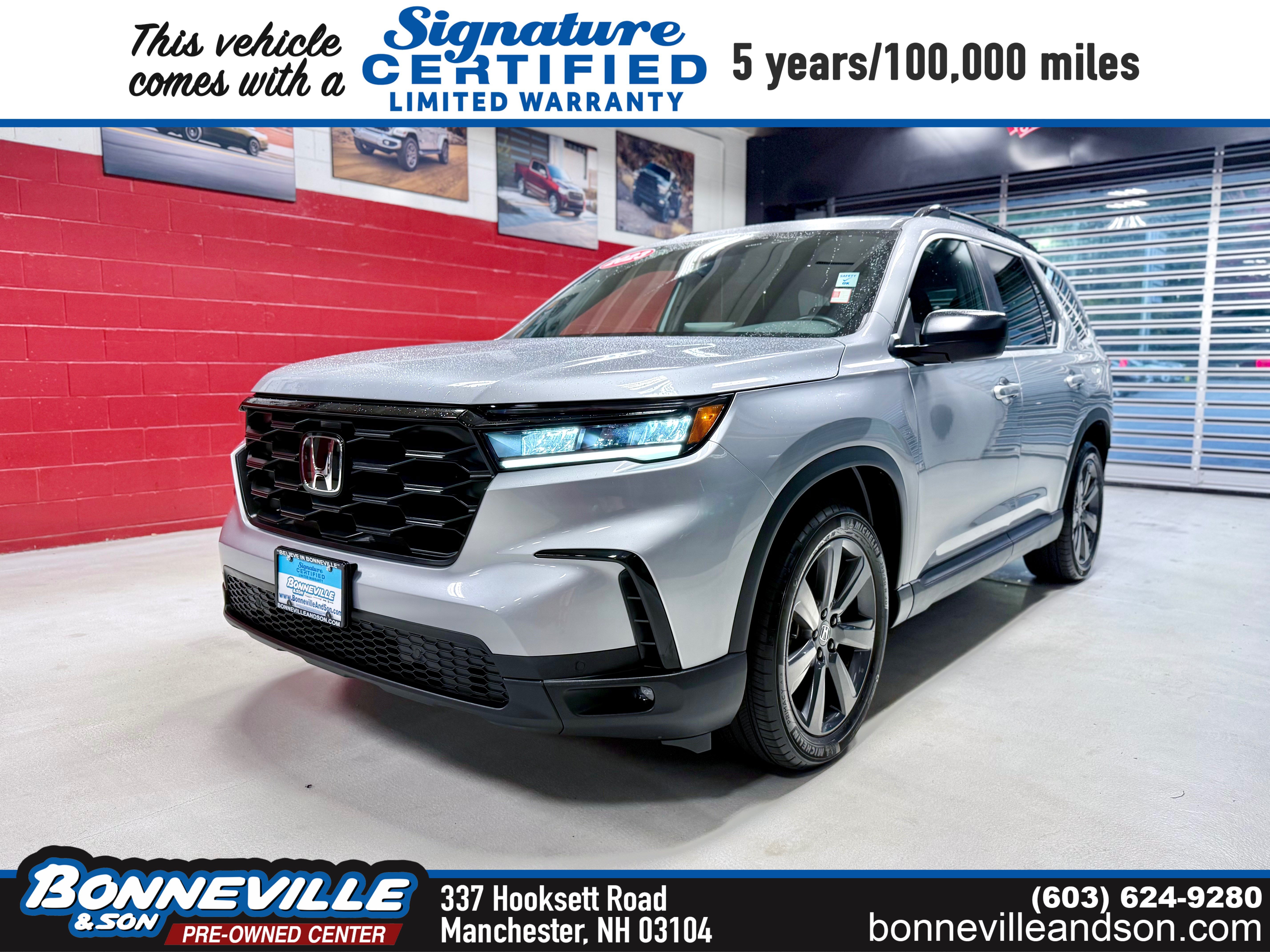Used 2023 Honda Pilot Sport image 1