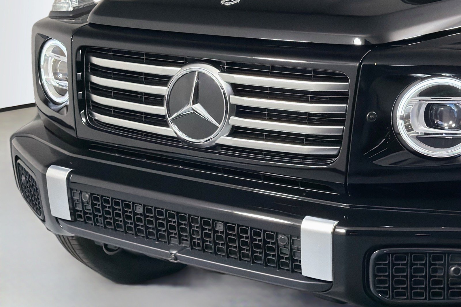 New 2027 Mercedes-Benz G 580 e image 12
