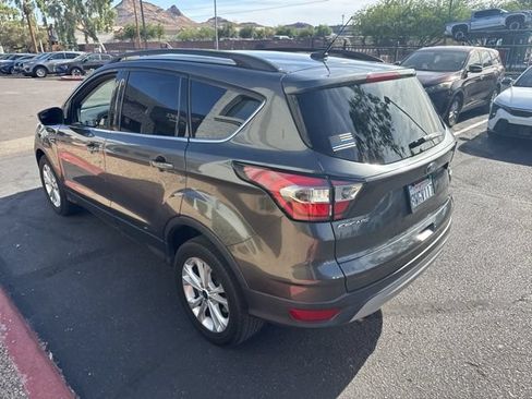 Used 2018 Ford Escape SE FWD image 5