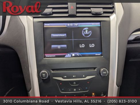 Used 2013 Ford Fusion SE FWD image 18