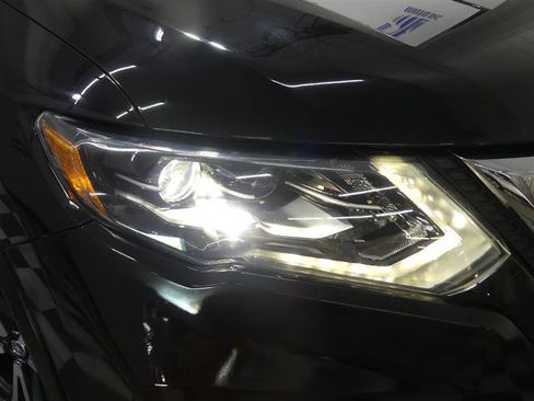 Used 2017 Nissan Rogue SL w/ SL HEV Premium Package AWD/4WD image 15