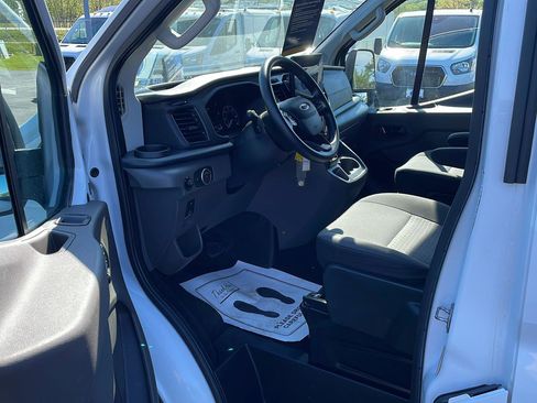 Certified 2024 Ford Transit 350 XLT RWD image 9