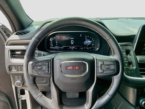 Used 2023 GMC Yukon XL AT4 AWD/4WD image 14