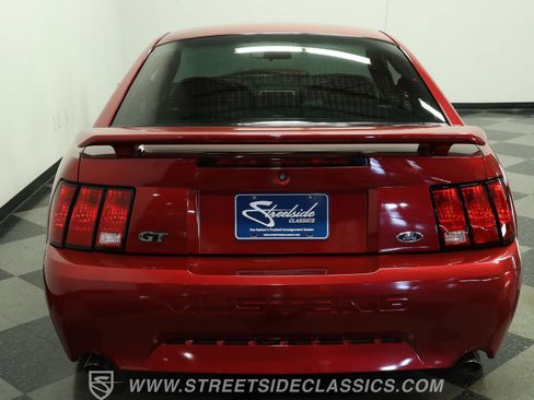 Used 2004 Ford Mustang GT RWD image 9