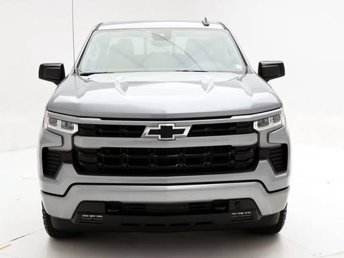 Used 2024 Chevrolet Silverado 1500 RST w/ Convenience Package II AWD/4WD image 4