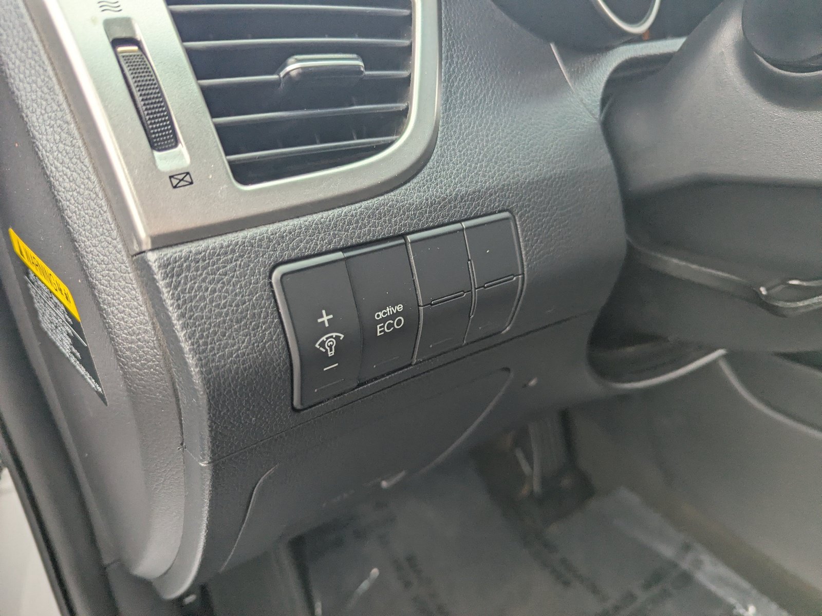 Used 2016 Hyundai Elantra GT FWD image 23