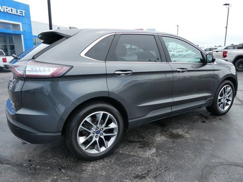 Used 2017 Ford Edge Titanium w/ Equipment Group 301A AWD/4WD image 5