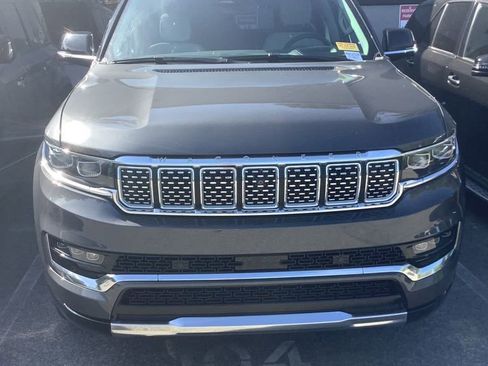 Used 2023 Jeep Grand Wagoneer 4WD image 1