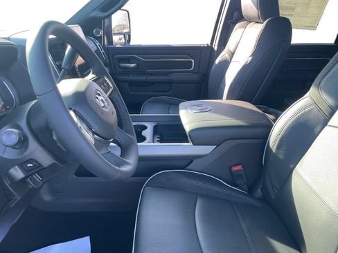 Used 2026 RAM 2500 Laramie AWD/4WD image 10