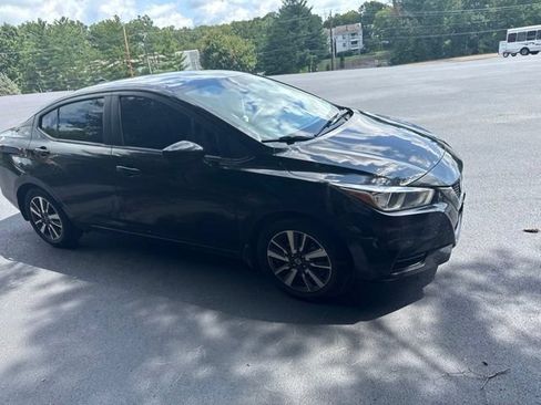 Used 2022 Nissan Versa SV FWD image 27