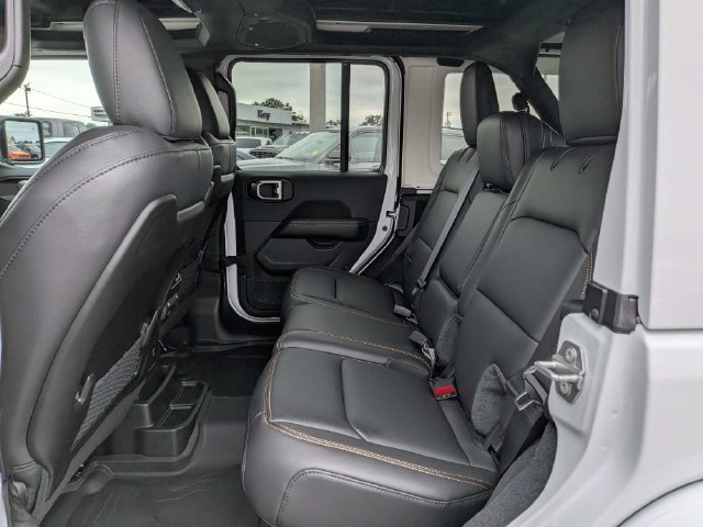 New 2027 Jeep Wrangler Unlimited Sahara AWD/4WD image 14