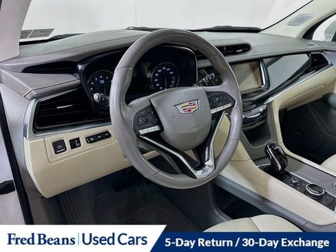 Used 2024 Cadillac XT6 Premium Luxury w/ Technology Package image 11