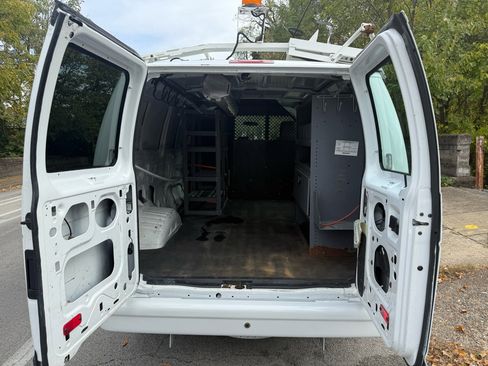 Used 2013 Ford E-150 and Econoline 150 w/ PWR Group image 11