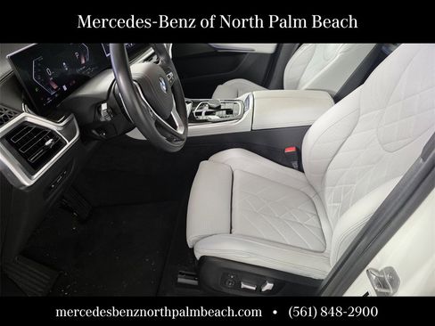 Used 2024 BMW X5 sDrive40i w/ Premium Package image 8