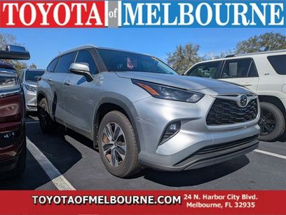 Used 2023 Toyota Highlander XLE