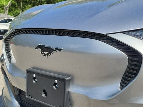 Used 2021 Ford Mustang Mach-E Select w/ Comfort/Appearance Package RWD image 3