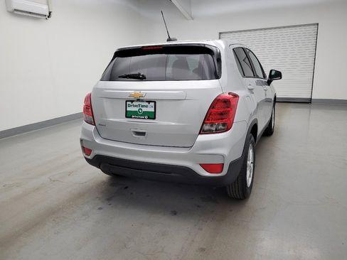 Used 2021 Chevrolet Trax LS w/ Tint and Cruise Package FWD image 7