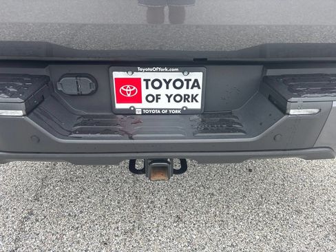 Used 2023 Toyota Tundra Platinum AWD/4WD image 5
