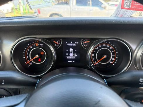 Used 2023 Jeep Gladiator Sport w/ Trailer Tow Package AWD/4WD image 3