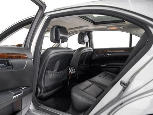Used 2013 Mercedes-Benz S 550 4MATIC image 45