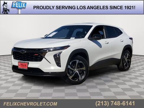 Used 2026 Chevrolet Trax RS w/ Sunroof Package FWD image 1