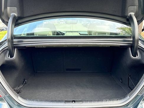 Used 2024 Genesis G70 2.5T RWD image 31