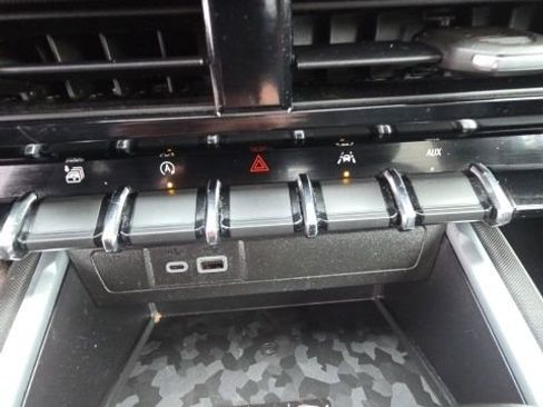 Certified 2023 Chevrolet Colorado Z71 w/ Z71 Convenience Package 2 image 26