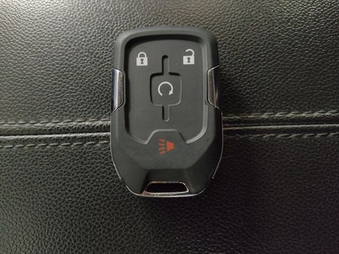 Used 2020 GMC Terrain SLT image 32