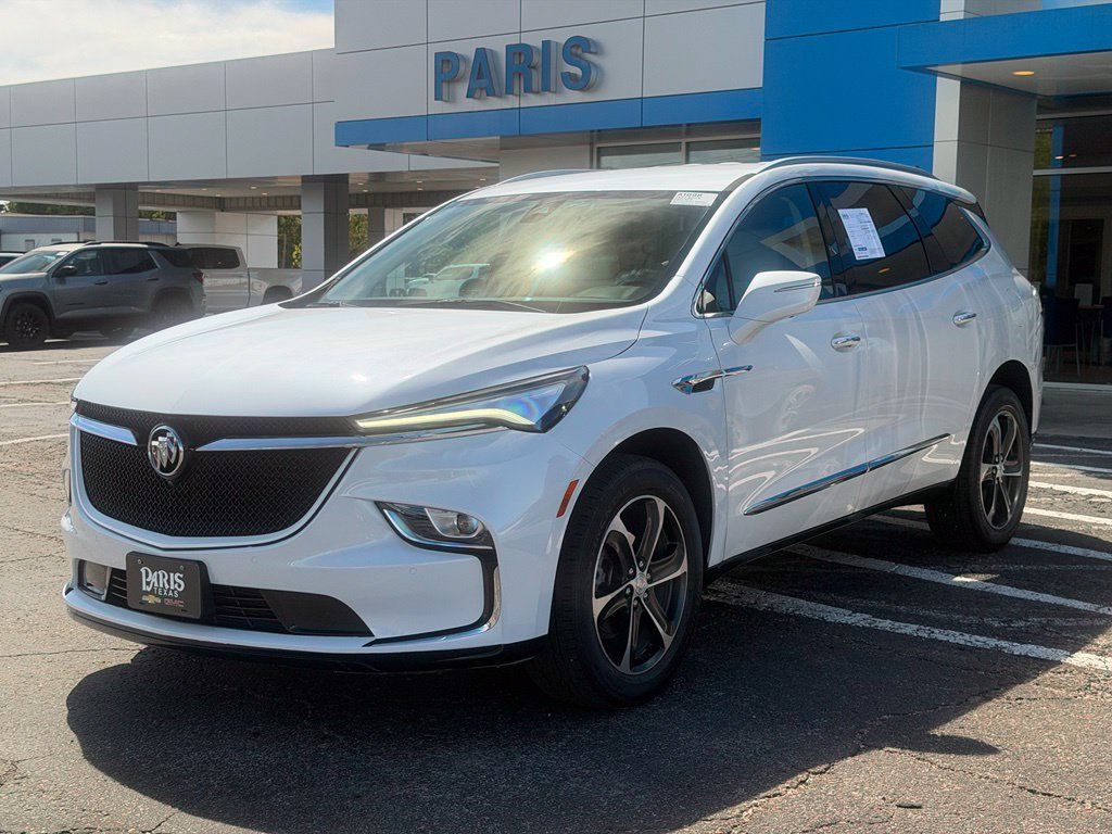Used 2022 Buick Enclave Essence w/ Sport Touring Edition FWD image 3