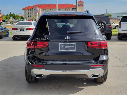 New 2025 Mercedes-Benz GLB 250 4MATIC image 41