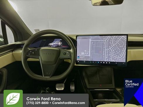 Used 2023 Tesla Model X Plaid image 25