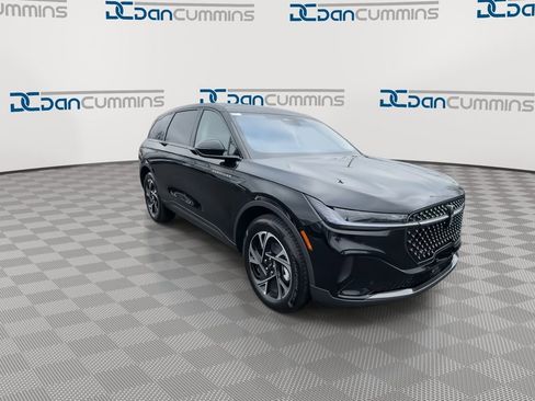 New 2026 Lincoln Nautilus Premier w/ Equipment Group 102A AWD/4WD image 2