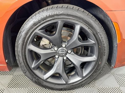 Used 2020 Chrysler 300 Touring w/ Sport Appearance Package RWD image 30