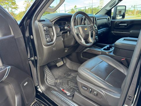 Used 2022 Chevrolet Silverado 3500 LTZ w/ LTZ Premium Package image 28