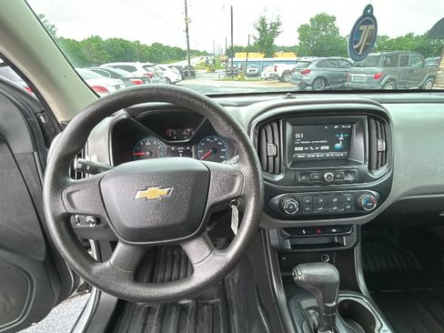 Used 2018 Chevrolet Colorado W/T RWD image 22