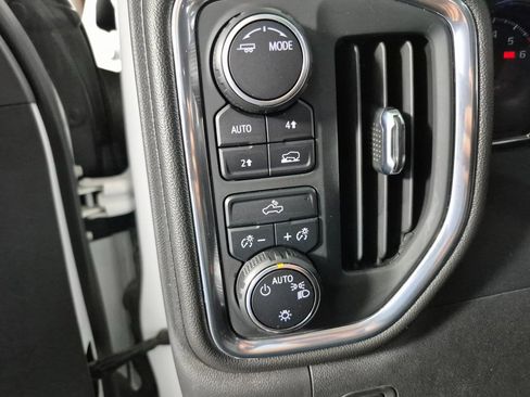 Used 2022 Chevrolet Silverado 1500 LT image 19