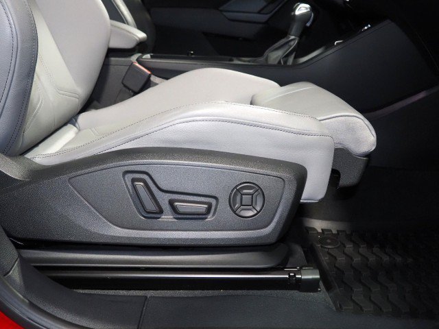Used 2023 Audi Q3 quattro 2.0T Premium Plus w/ Premium Plus Package AWD/4WD image 62