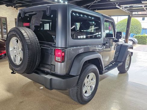 Used 2016 Jeep Wrangler Sport w/ Quick Order Package 24S AWD/4WD image 7