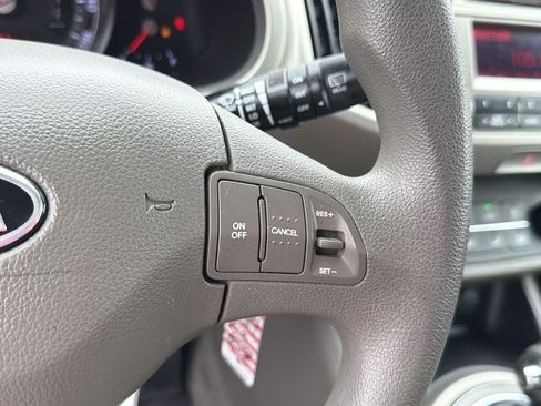 Used 2012 Kia Sportage LX AWD/4WD image 16