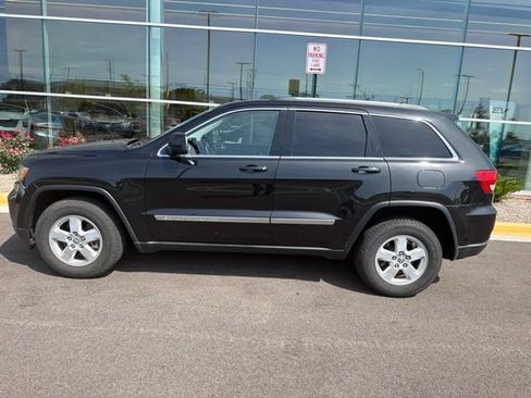 Used 2012 Jeep Grand Cherokee Laredo w/ Laredo E Group AWD/4WD image 28