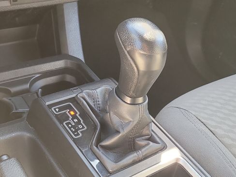 Used 2022 Toyota Tacoma SR image 25