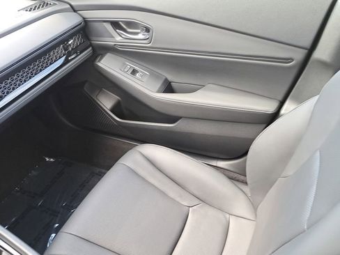 Used 2025 Honda Accord Sport image 16