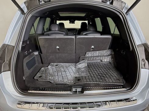 Used 2025 Mercedes-Benz GLS 580 4MATIC image 28