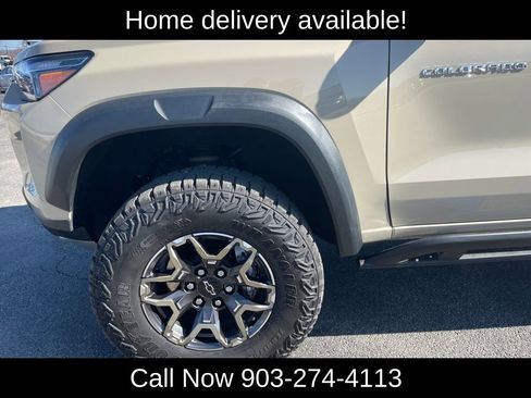Used 2023 Chevrolet Colorado ZR2 w/ ZR2 Convenience Package III image 34