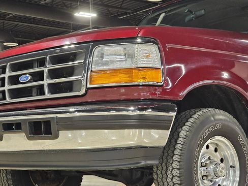 Used 1996 Ford Bronco XLT AWD/4WD image 30