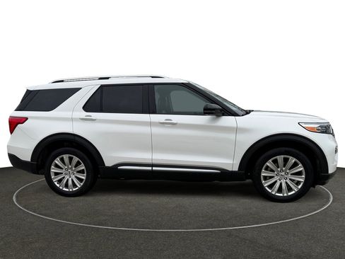 Used 2022 Ford Explorer Limited w/ Equipment Group 301A image 7